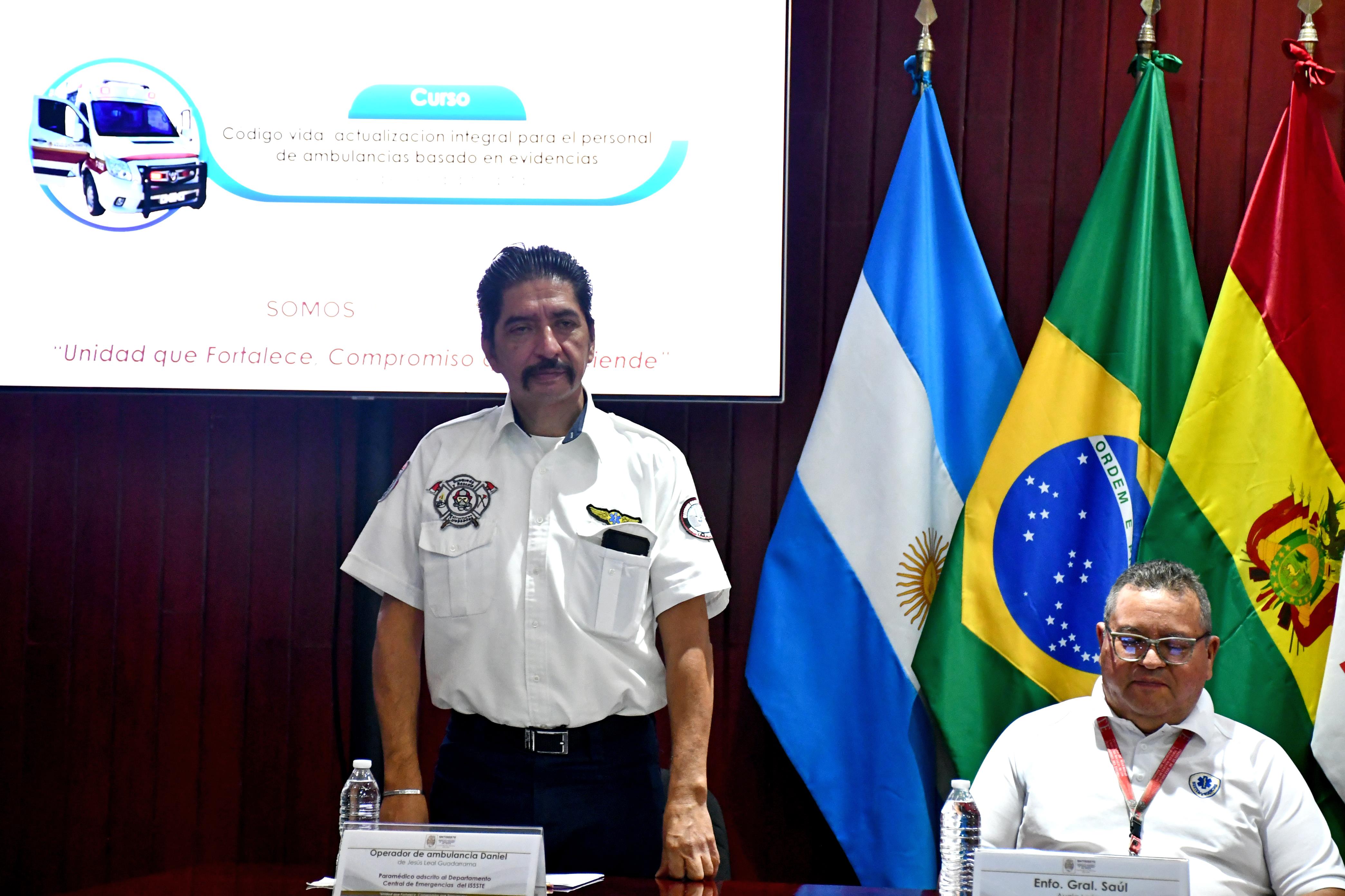 Curso "Código Vida, Actualización Integral para el Personal de Ambulancias Basado en Evidencias", Clausura